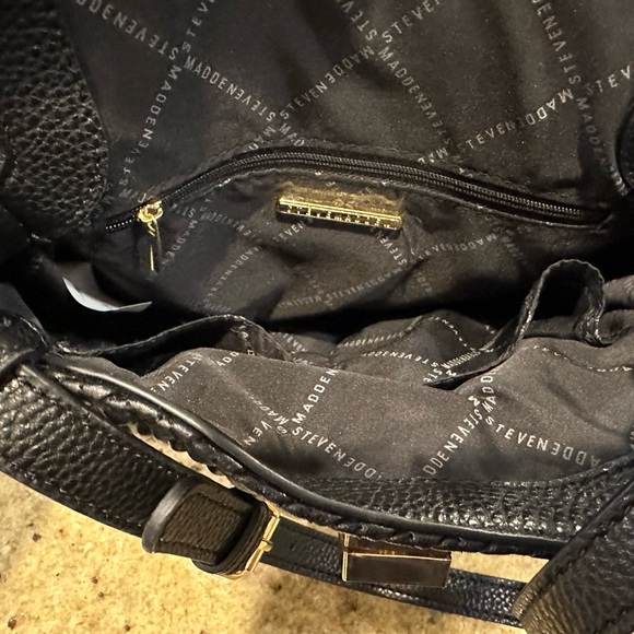 Black Steve Madden Bag - Picture 5 of 8
